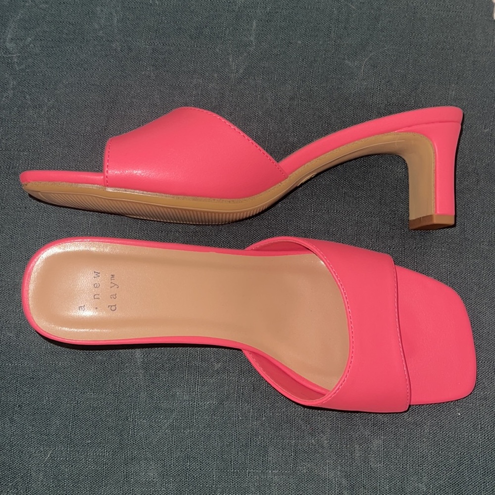Heals - Picture 4 of 4